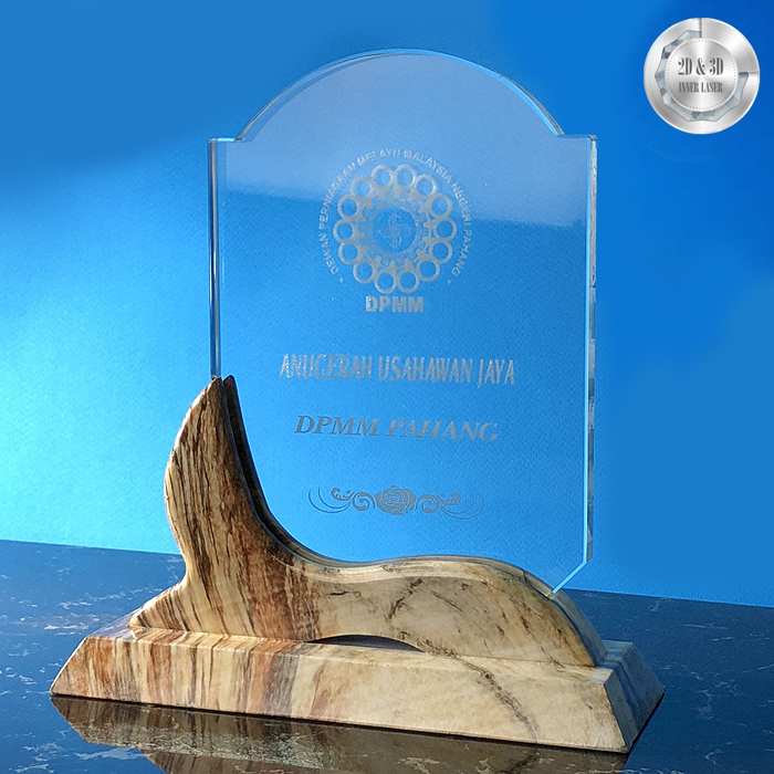 9305 - Exclusive Crystal Awards