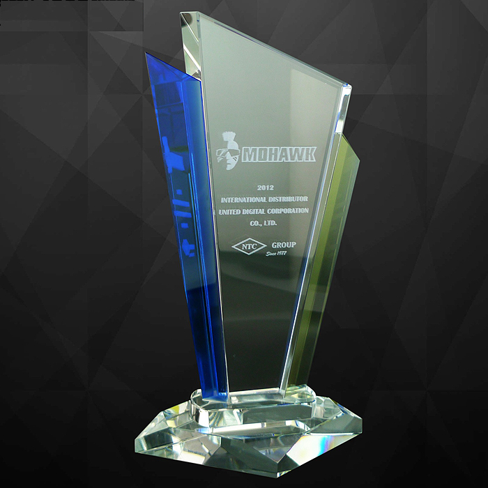 9084 - Exclusive Crystal Award