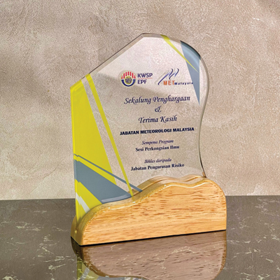 3126 - Exclusive Crystal Plaque