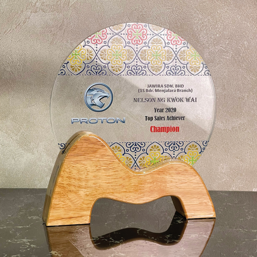 3128 - Exclusive Crystal Plaque