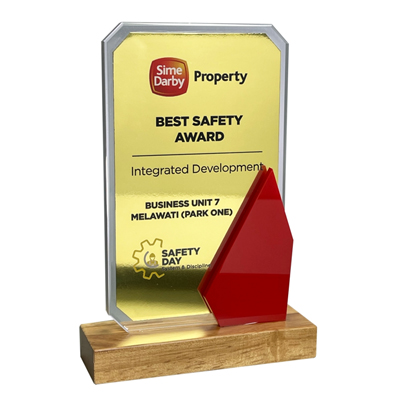 5170 - Acrylic Plaque