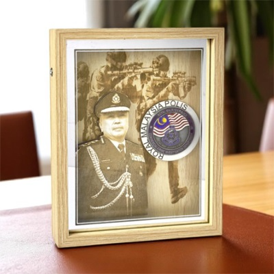 7755 - Wooden Frame Award