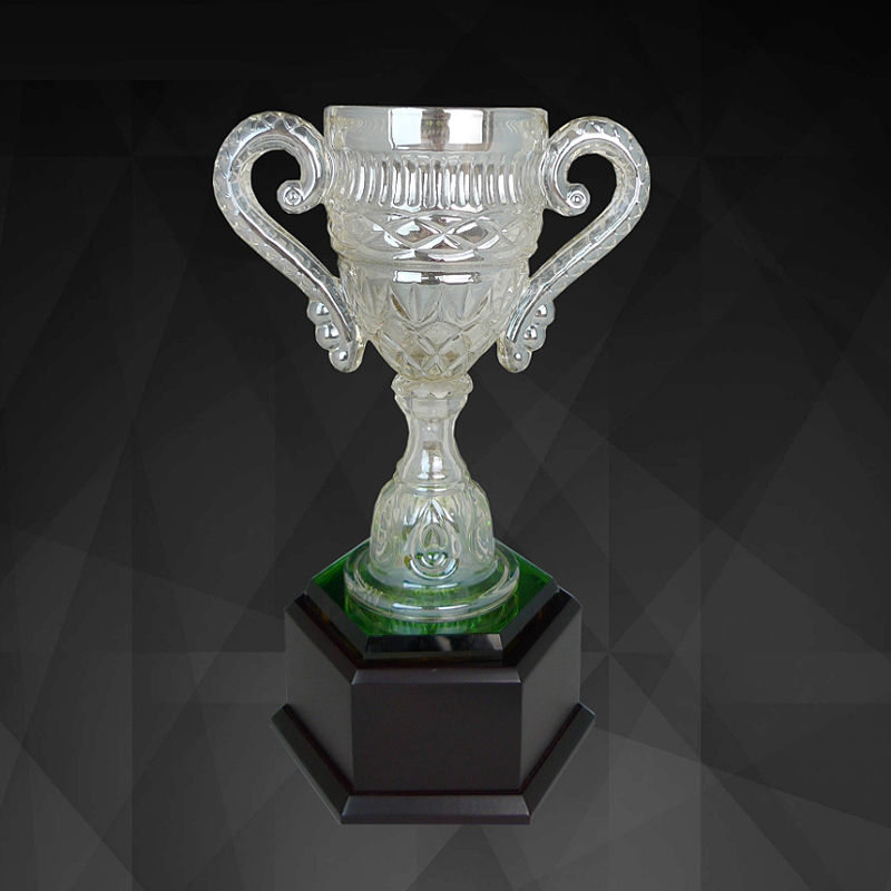 9132 - Exclusive Crystal Vase Trophy