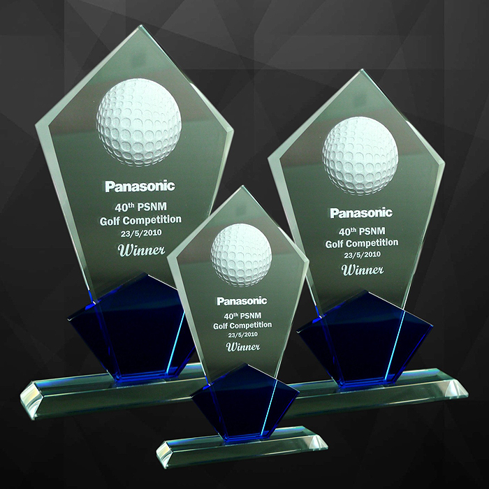 9074 - Exclusive Crystal Plaques